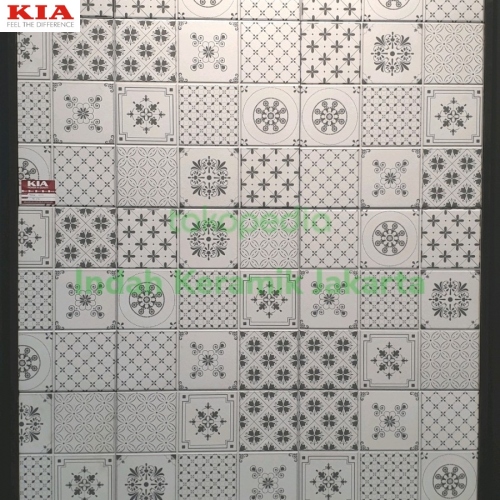 KIA KIA Freesia White 40x40 - 2