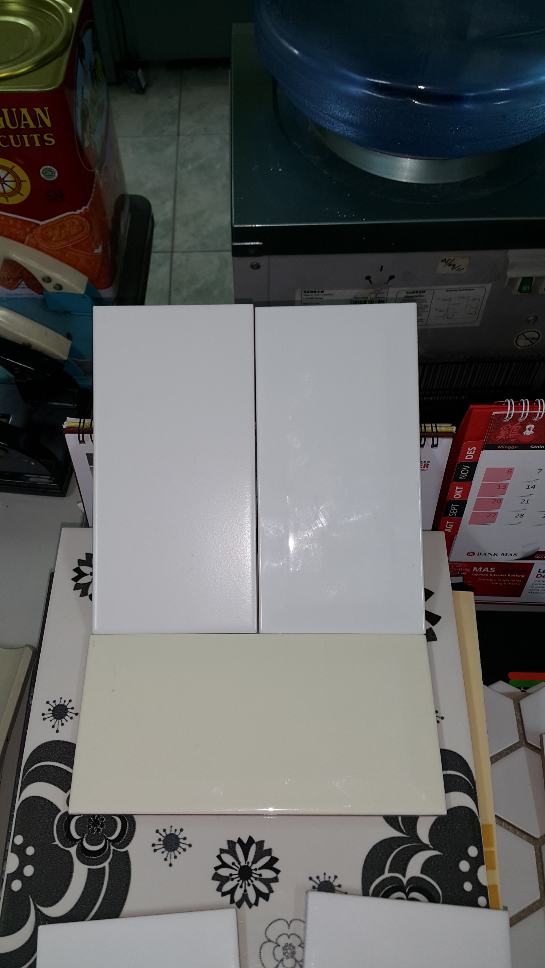 MULIA Mulia Subway Matte White Bevel 10x20 KW1 - 2